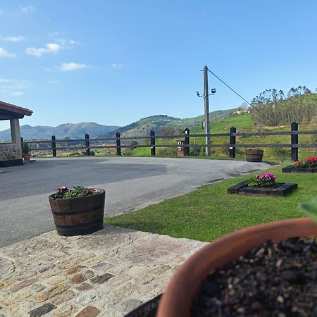 Casa Rural Los Riveros De Jeromo Selaya Bagian luar foto